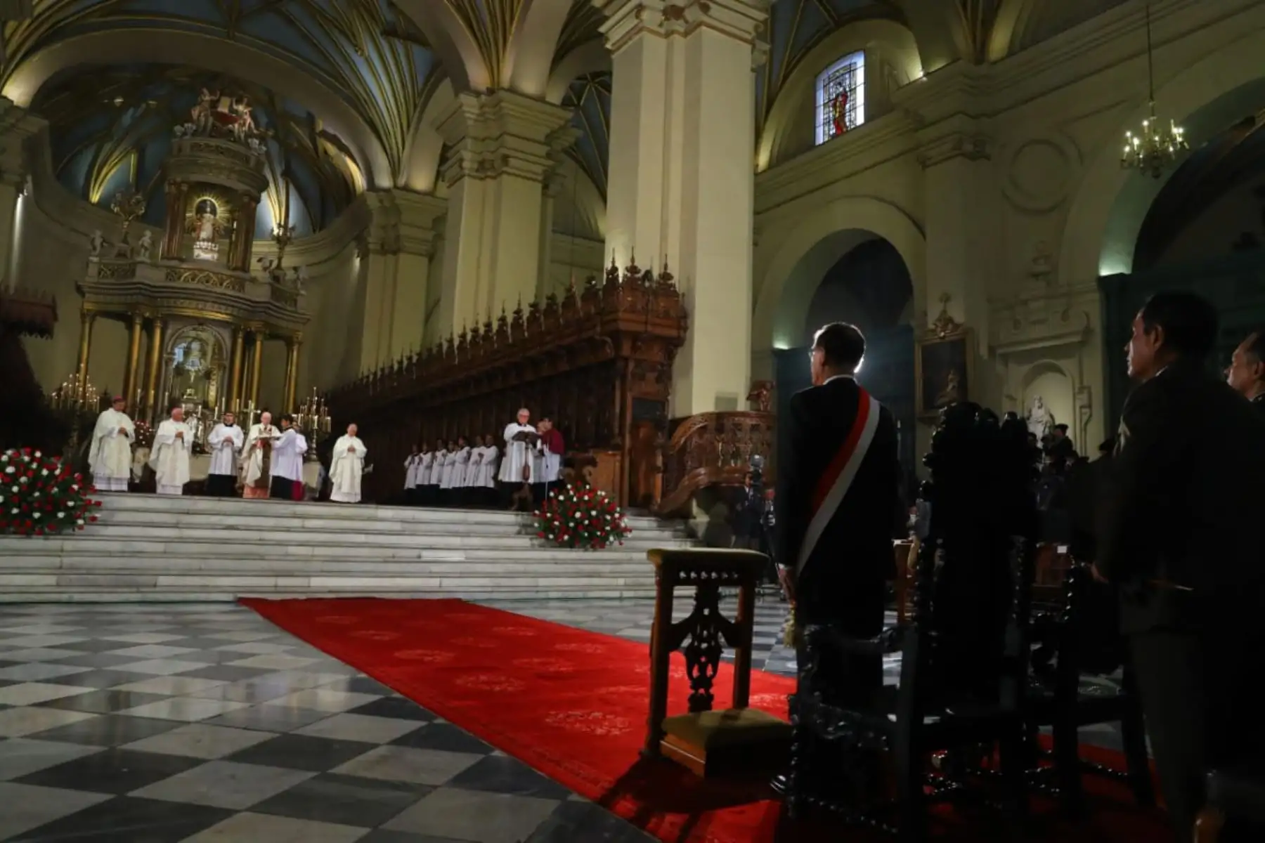 El Presidente de la República, Martín Vizcarra Cornejo, participa en la misa solemne y tedeum por Fiestas Patrias que se realiza en la Catedral de Lima.  Foto: ANDINA/Prensa Presidencia.