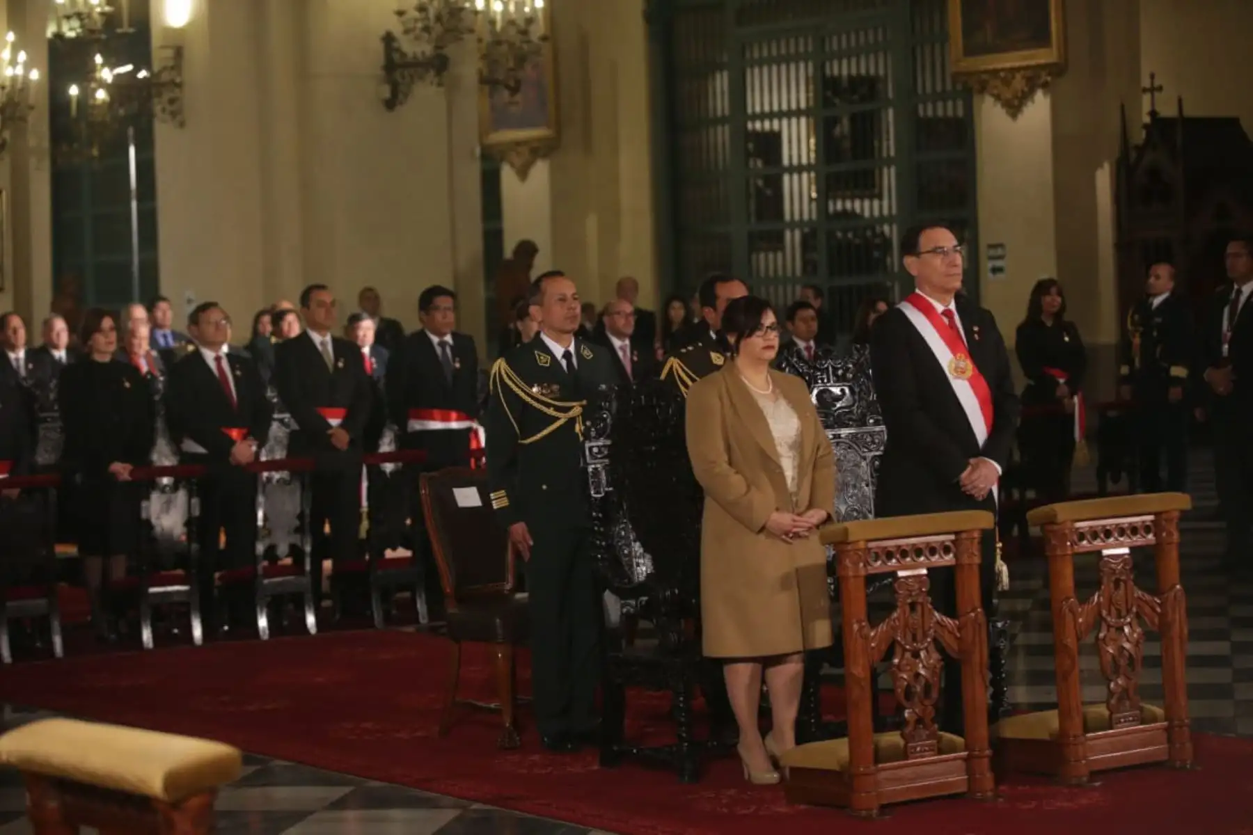 El Presidente de la República, Martín Vizcarra Cornejo, participa en la misa solemne y tedeum por Fiestas Patrias que se realiza en la Catedral de Lima.  Foto: ANDINA/Prensa Presidencia.