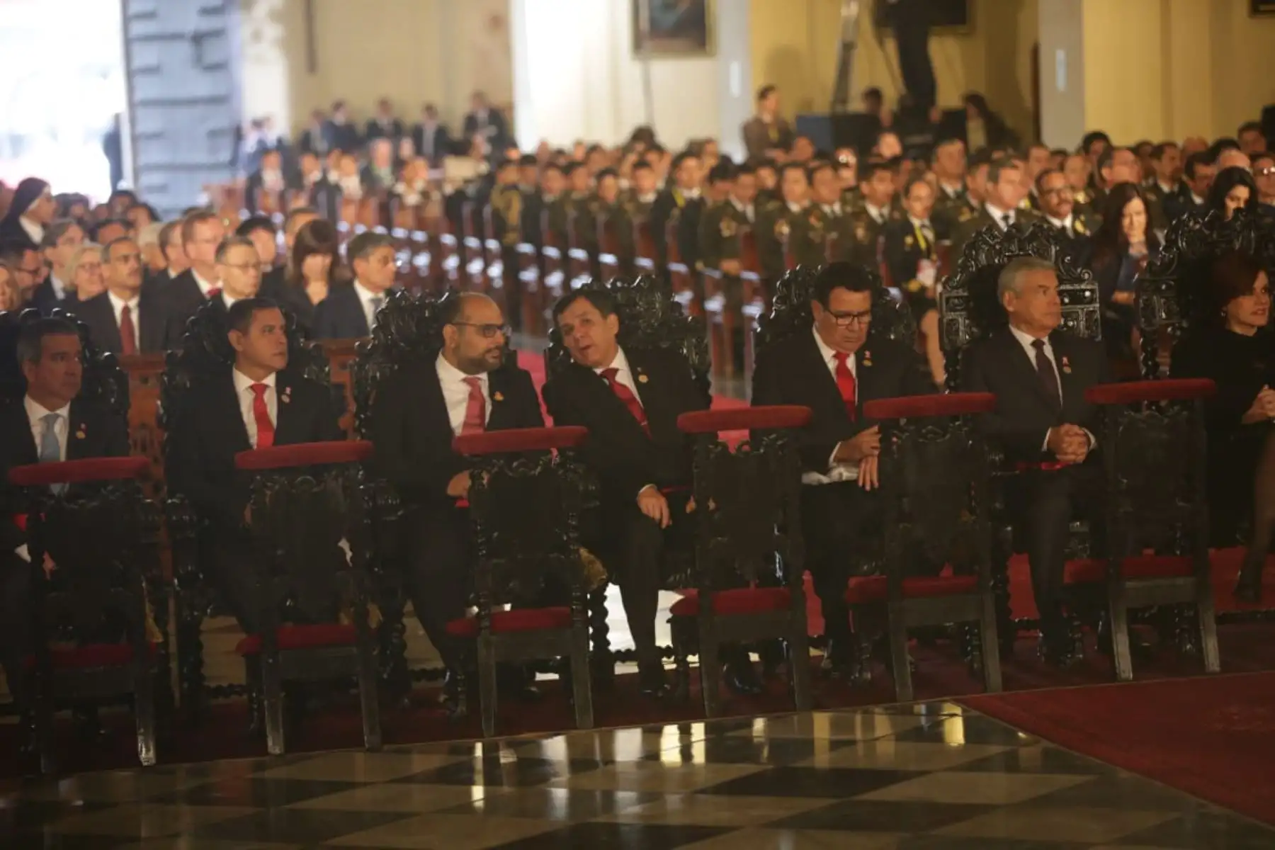 El Presidente de la República, Martín Vizcarra Cornejo, participa en la misa solemne y tedeum por Fiestas Patrias que se realiza en la Catedral de Lima.  Foto: ANDINA/Prensa Presidencia.