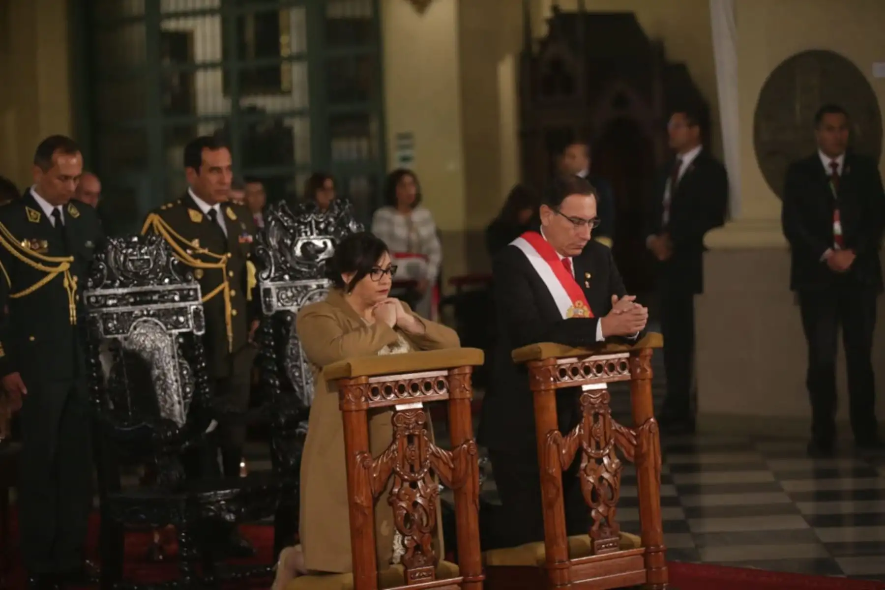El Presidente de la República, Martín Vizcarra Cornejo, participa en la misa solemne y tedeum por Fiestas Patrias que se realiza en la Catedral de Lima.  Foto: ANDINA/Prensa Presidencia.