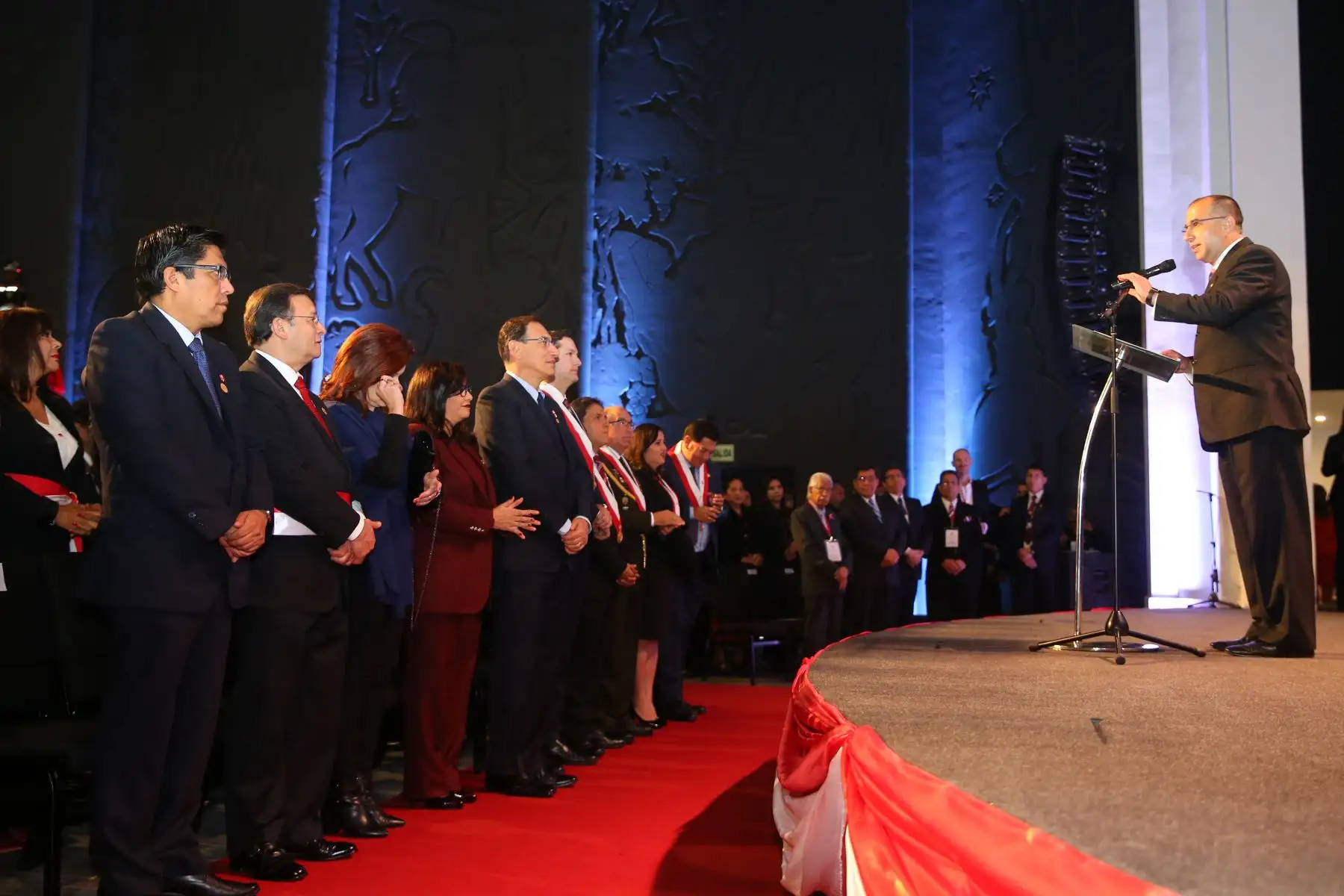 El presidente de la República, Martín Vizcarra, participa esta mañana en una ceremonia de acción de gracias de las iglesias evangélicas por Fiestas Patrias, junto a representantes del Congreso de la República y ministros de Estado. Foto: ANDINA/Prensa Presidencia