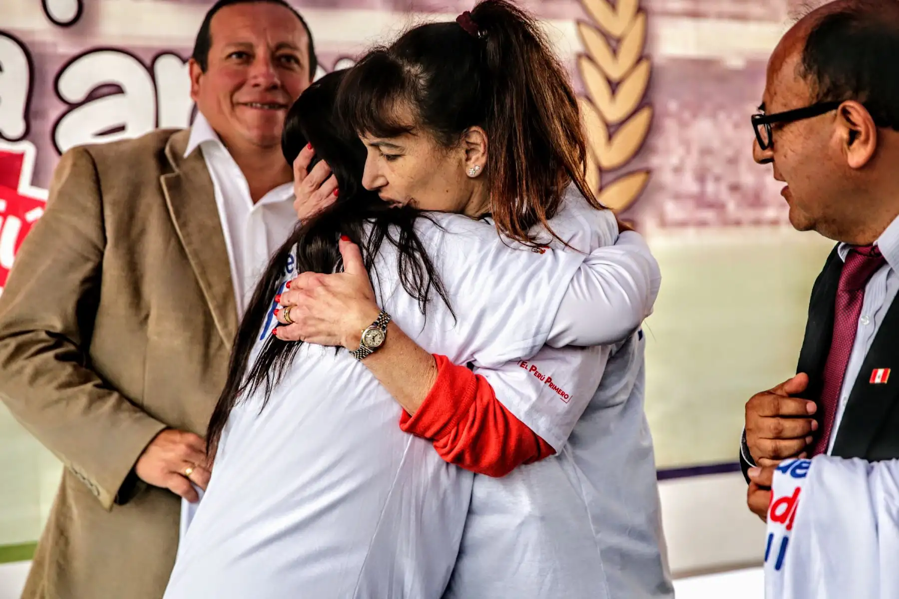 Ministra de Salud Silvia Pessah da inicio a la Tercera Jornada Naciobal contra la Anemia en el Centro de Salud Santa Luzmila II en Comas. Foto: ANDINA/Luis Iparraguirre