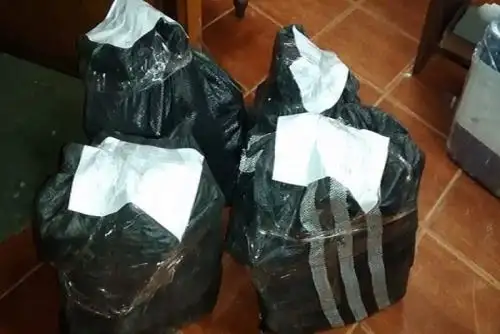 Los cuatro detenidos son Daniel Espinoza Veliz (36), Carlos Villanueva Orihuela (22), Herli Carhua Campos (30) y Samuel Villanueva Michi (21).