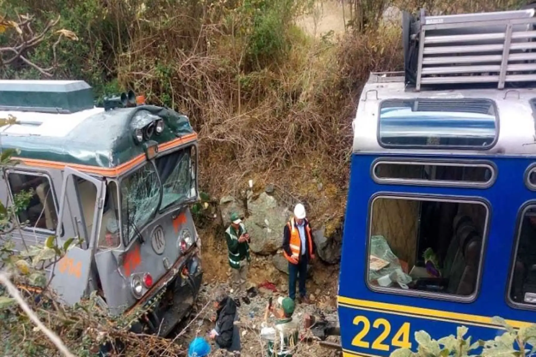 La Policía Nacional reveló la identidad de 17 personas que resultaron heridas, en su mayoría extranjeros, a consecuencia del choque de trenes ocurrido esta mañana en la vía férrea Ollantaytambo- Machu Picchu, en la región Cusco.