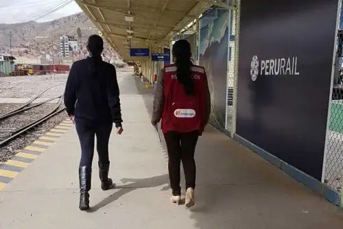 En la Clínica Pardo de la ciudad del Cusco permanecen tres turistas de nacionalidad chilena, canadiense y brasileña que, de acuerdo a la información proporcionada por el mismo nosocomio, permanecerán internados por la complejidad de sus lesiones, producto del choque de trenes a la altura del kilómetro 88 de la vía férrea, entre Ollantaytambo y Machu Picchu Pueblo.