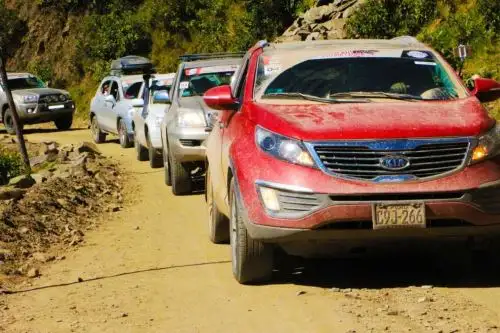 Por primera vez, el distrito de Monzón, en la provincia de Huamalíes, región Huánuco, recibió una caravana de 26 camionetas que forman parte de la Tercera Travesía Interoceánica, organizada por Doble Tracción Perú y la Comisión Nacional para el Desarrollo y Vida sin Drogas (Devida).