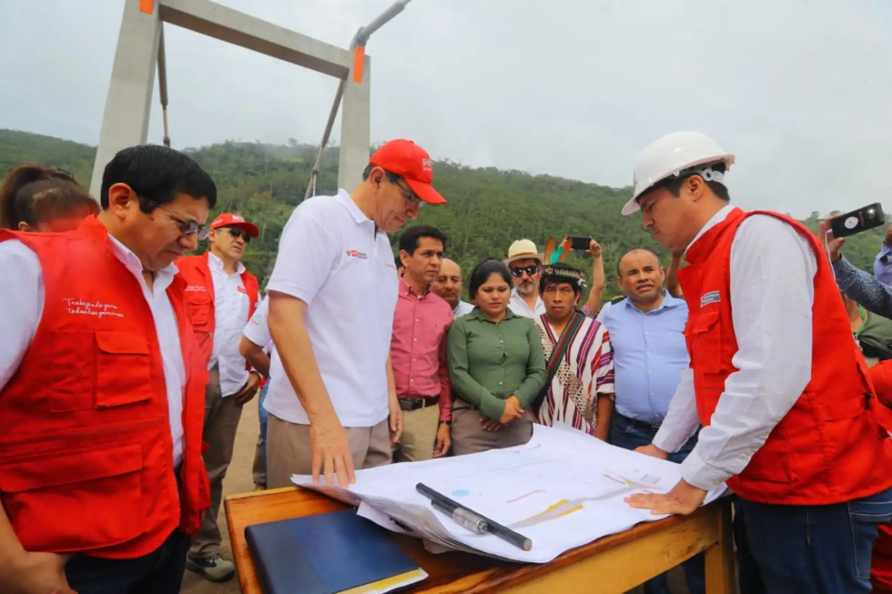 El Presidente de la República, Martín Vizcarra, entregó obras de construcción del puente Perené, en el distrito de Pichanaqui, provincia de Chanchamayo, en la región Junín. Foto: ANDINA/Prensa Presidencia.