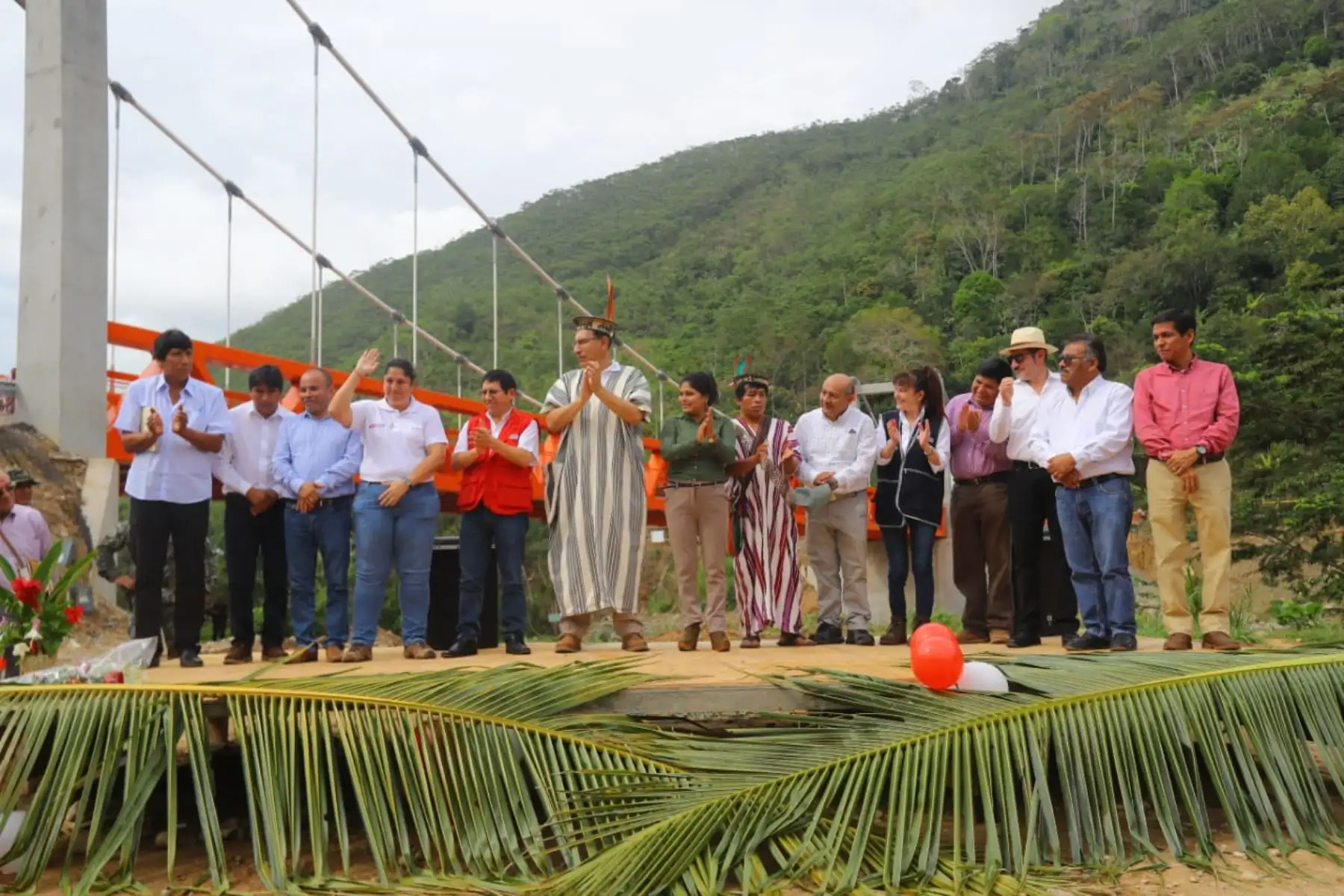 El Presidente de la República, Martín Vizcarra, entregó obras de construcción del puente Perené, en el distrito de Pichanaqui, provincia de Chanchamayo, en la región Junín. Foto: ANDINA/Prensa Presidencia.