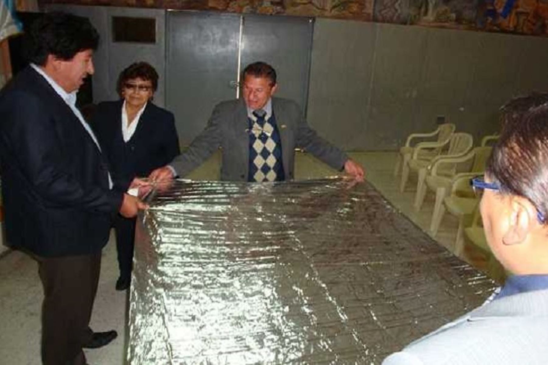 Minsa entrega más de 20,000 mantas térmicas a nueves regiones