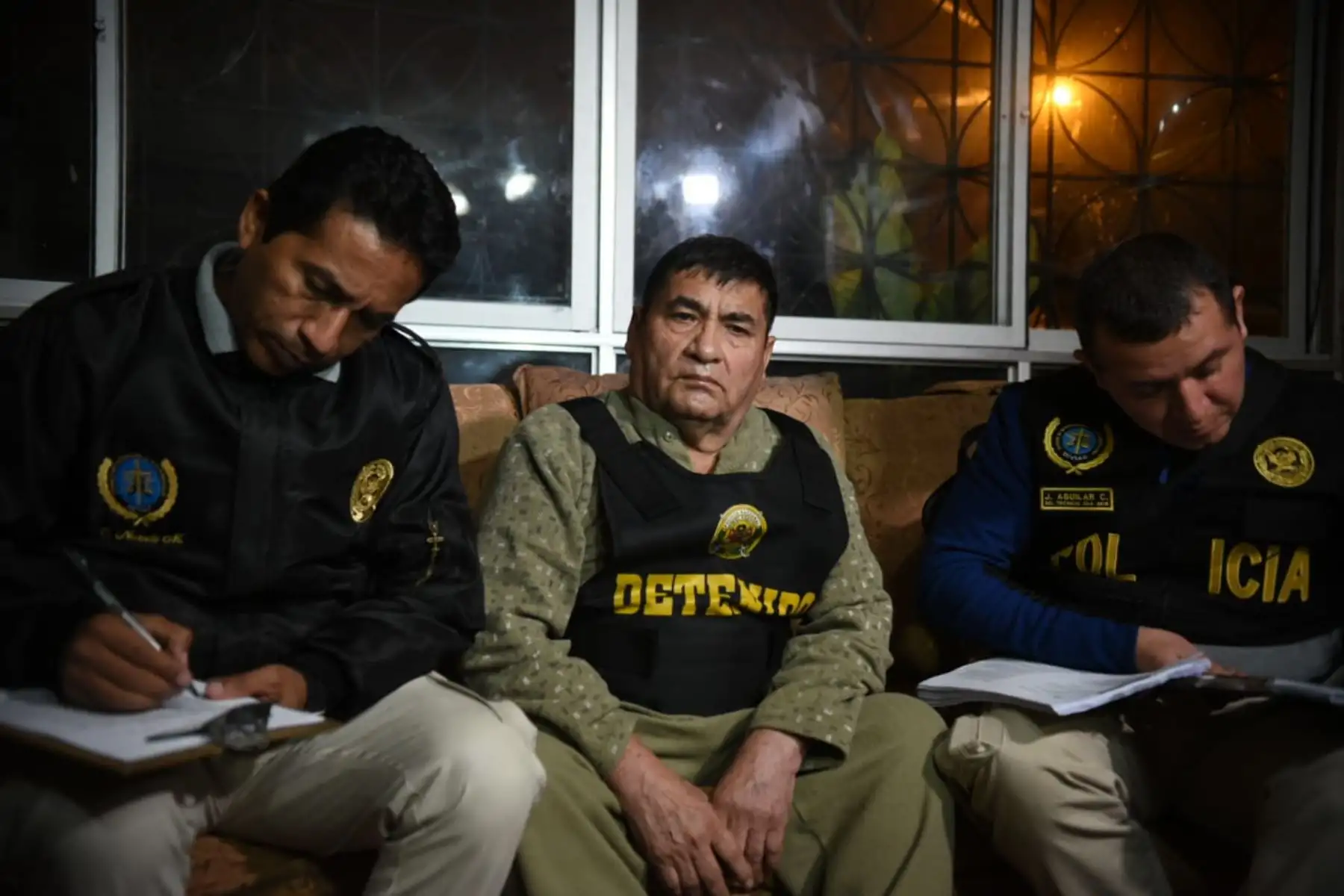 Los Intocables Ediles eran dirigidos por el alcalde de La Victoria, Elías Cuba Bautista, también conocido como el Uno. La autoridad política era el responsable de otorgar la apariencia de legalidad a las actividades ilícitas de sus colaboradores. Foto: ANDINA/Mininter.
