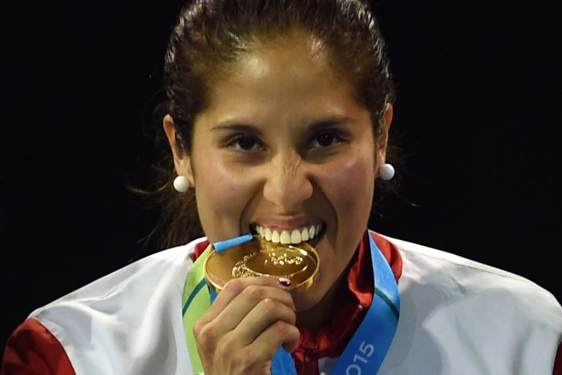 Alexandra Grande durante la final de Karate femenino -61kg en los Juegos Panamericanos en Canada donde  ganó la medalla de el oro. AFP