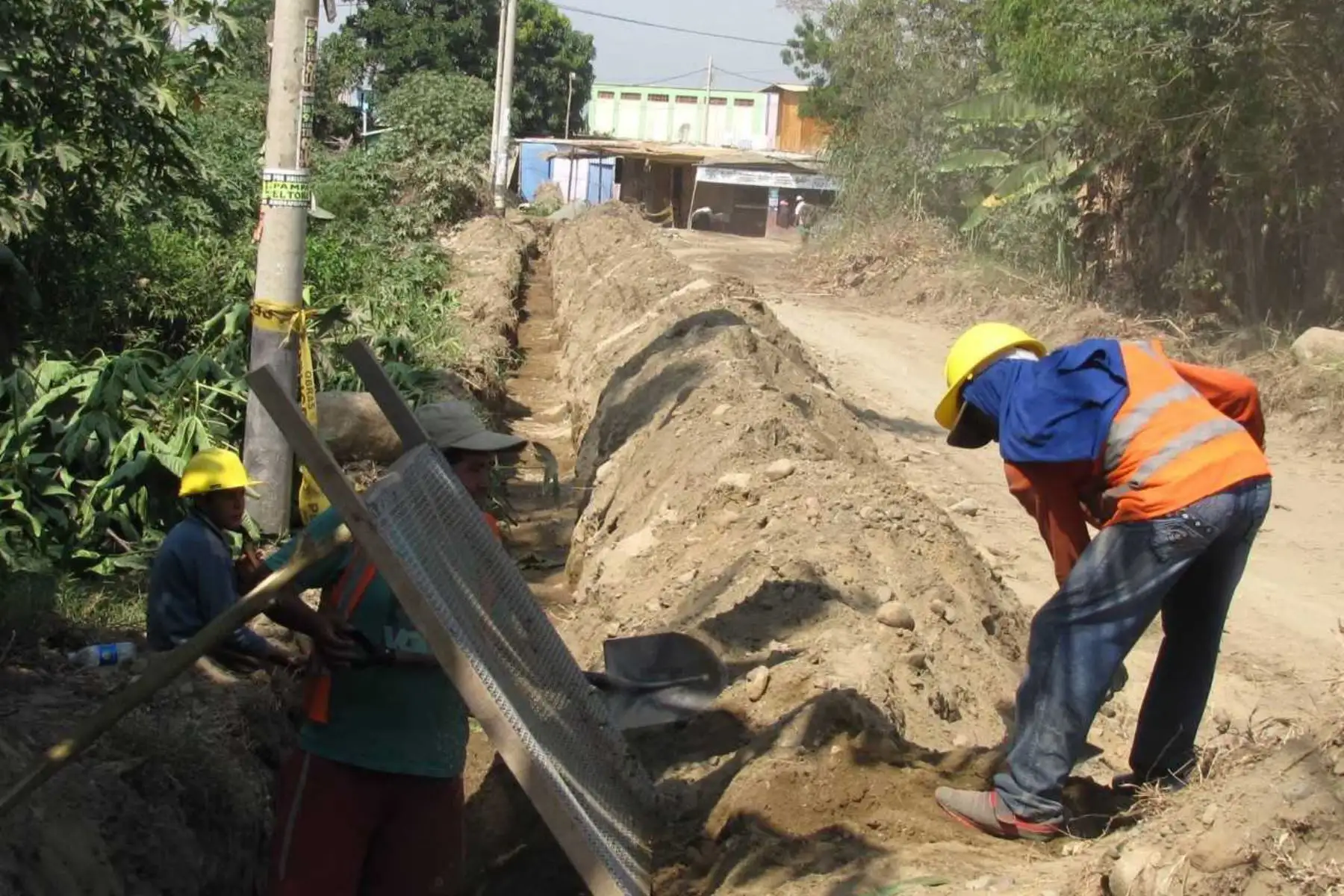 La Municipalidad Provincial del Santa, en la región Áncash, anunció que ha dispuesto un presupuesto de 1 millón 200,000 soles para obras de agua y desagüe en Chachapoyas y Pampadura, anexos rurales del centro poblado Cambio Puente, perteneciente a Chimbote, cuya población espera ese servicio por varios años.