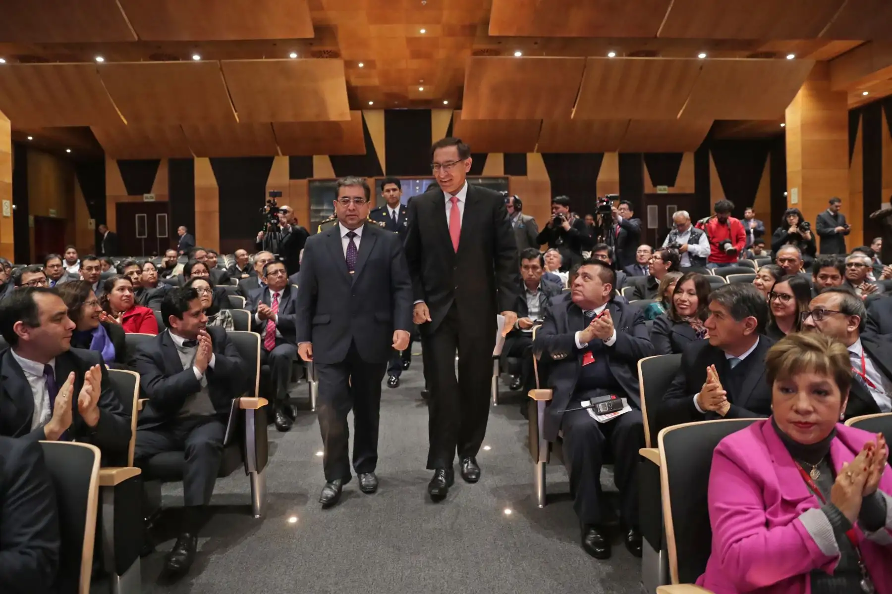Presidente de la república,Martin Vizcarra asiste a la presentación del programa "Postula con la tuya" de la Contraloría General de la República. Foto: ANDINA/Prensa Presidencia