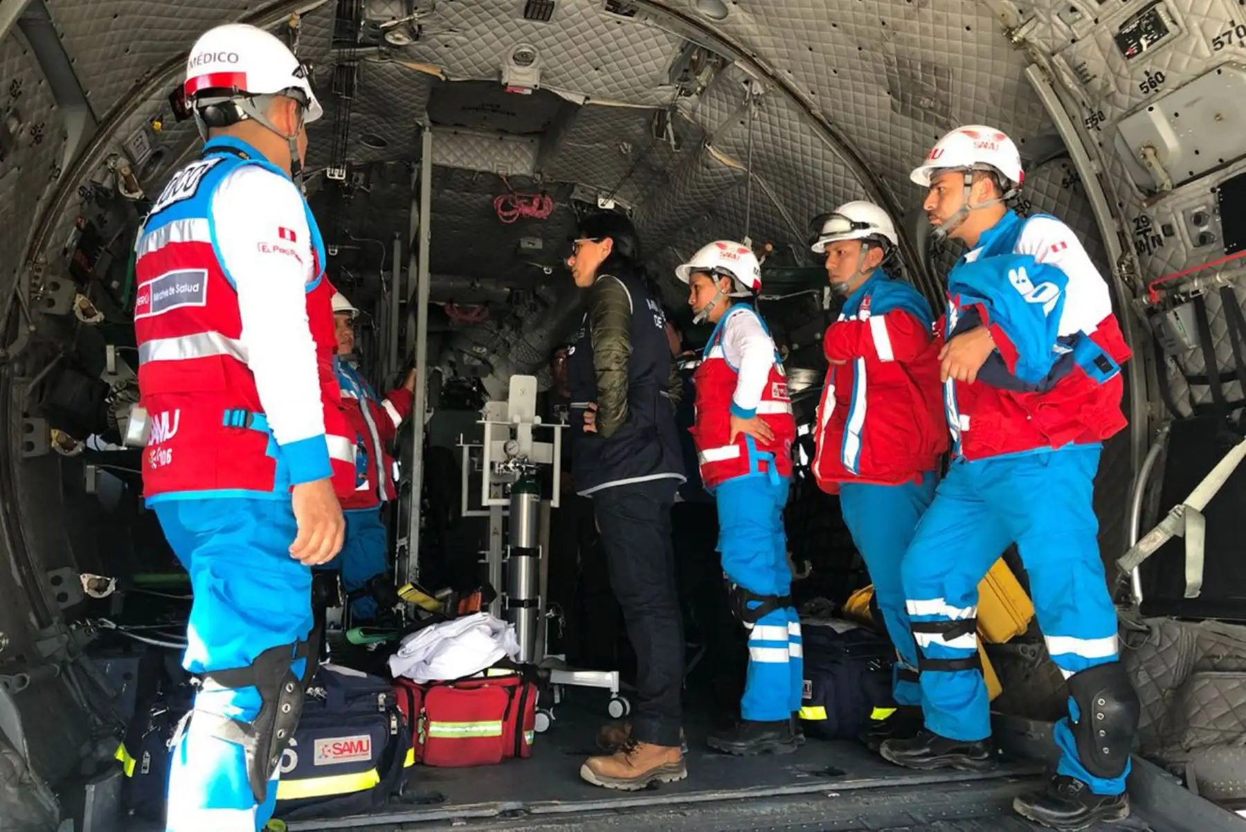 Un equipo de la Dirección General de Gestión del Riesgo de Desastres y Defensa Nacional en Salud (Digerd) del Ministerio de Salud (Minsa) llegó al Hospital de Apoyo del distrito ayacuchano de Pauza, con medicinas y equipos biomédicos para reforzar la atención de los pacientes intoxicados.