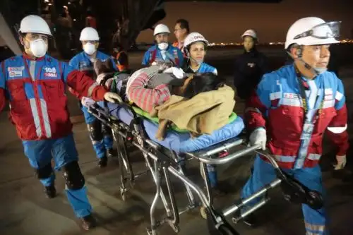 Llegan a Lima seis personas intoxicadas en Ayacucho.