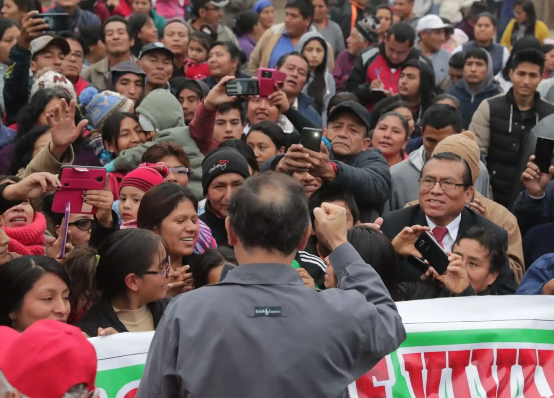 El Presidente de la República, Martín Vizcarra, inaugura las obras de ampliación de los sistemas de agua potable y alcantarillado en el Valle Amauta 3, distrito de Ate. Foto: ANDINA/Prensa Presidencia.