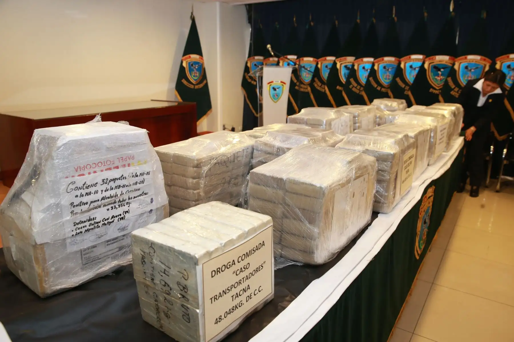 La Dirección Antidrogas (Dirandro) de la Policía Nacional del Perú presentará los resultados de importantes intervenciones policiales en el país en las cuales se decomisó cocaína e insumos químicos destinados a la elaboración de droga .Foto: ANDINA/Norman Córdova
