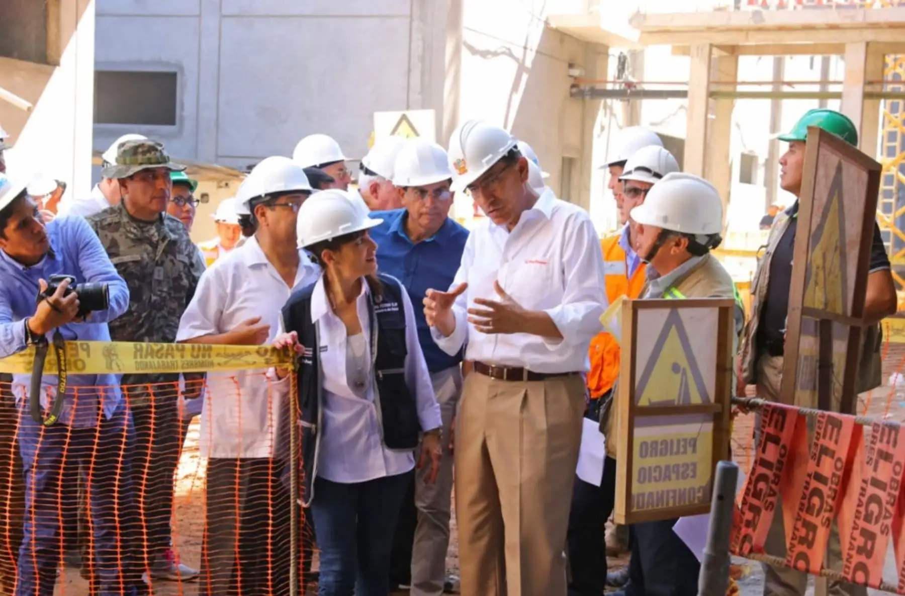 Presidente de la República, Martín Vizcarra, inspecciona obras del hospital regional de Pucallpa. Foto: ANDINA/Prensa Presidencia.