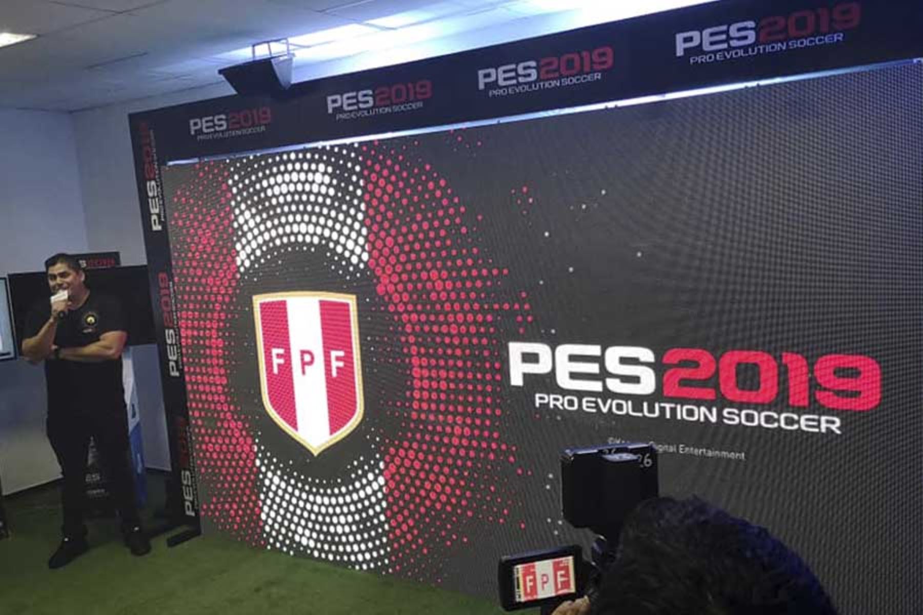 El videojuego PES 2019 incluirá a los futbolistas de la selección peruana.