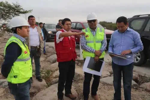 El ministro de Transportes y Comunicaciones, Edmer Trujillo, inició hoy en la ciudad de Piura un recorrido que durará dos días y que lo llevará hasta la ciudad de Cajamarca, en un trayecto de más de 590 kilómetros de carretera, a través de la IIRSA Norte y la Longitudinal de la Sierra.