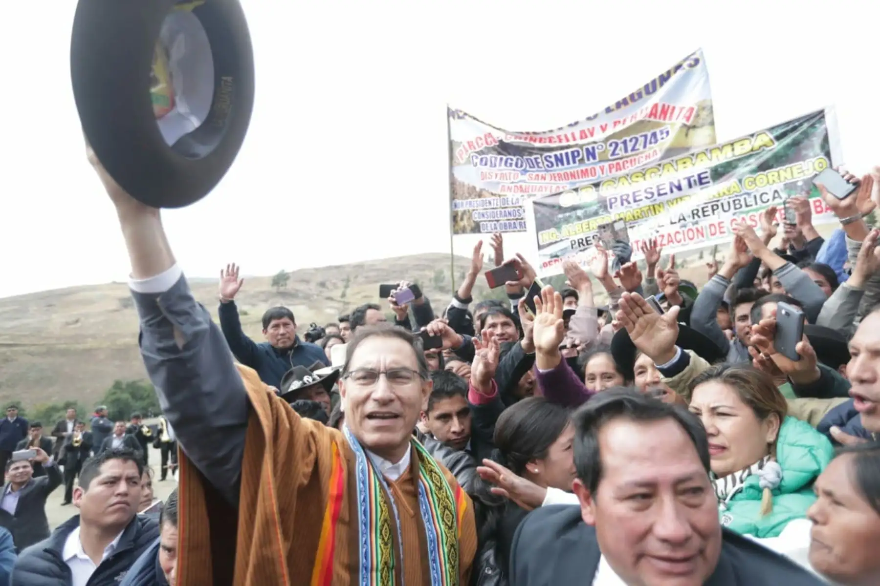 Jefe del Estado,Martín Vizcarra, entrega obras del relleno sanitario en Andahuaylas, región Apurímac, en beneficio de 67,000 habitantes de esa localidad. Foto: ANDINA/Prensa Presidencia