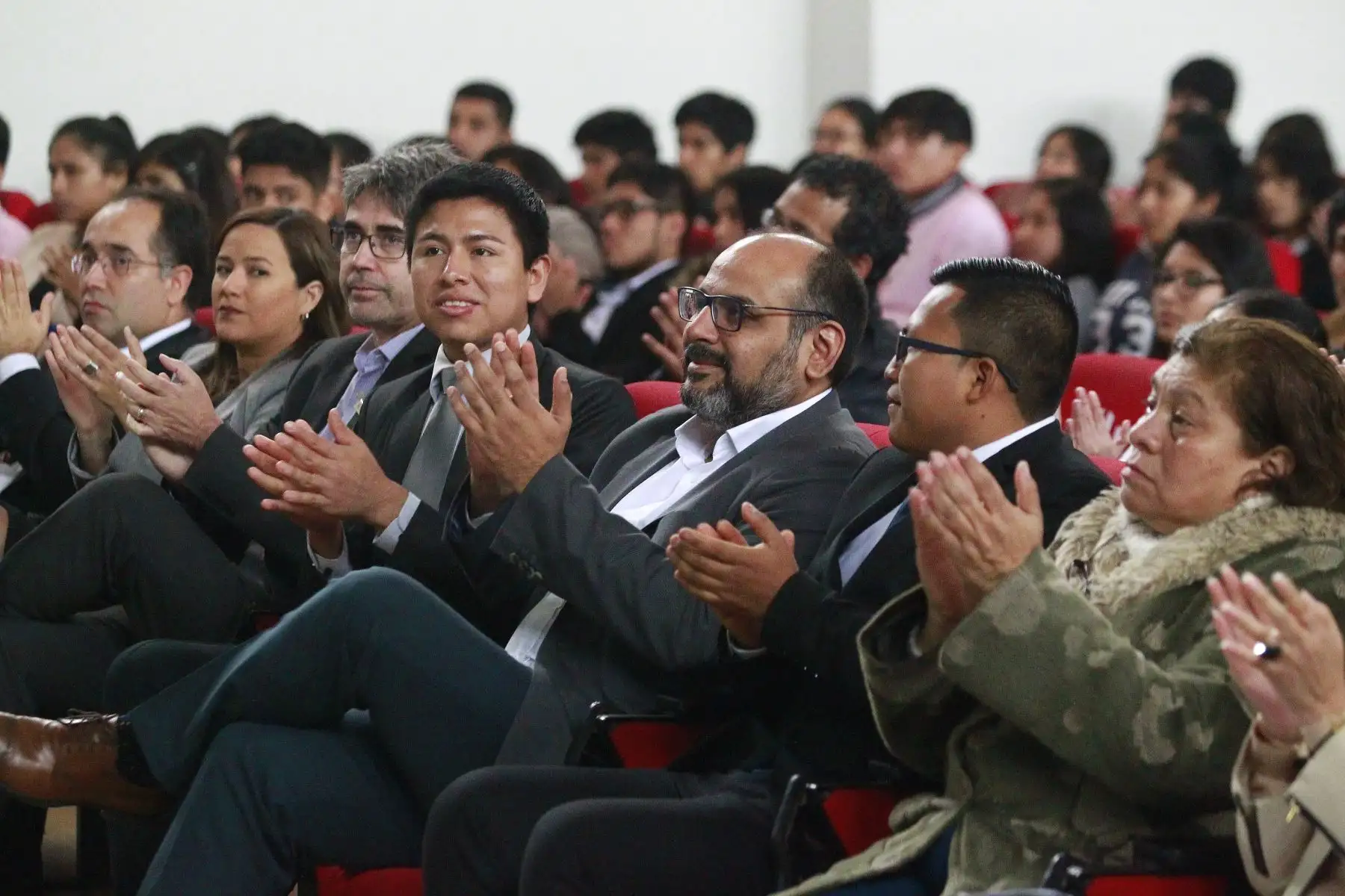 Ministro de Educación, Daniel Alfaro  participa en la ceremonia de Bienvenida a más de 1800 jóvenes becarios ganadores de Beca 18 que realizarán estudios en institutos y universidades.Foto: ANDINA/Eddy Ramos
