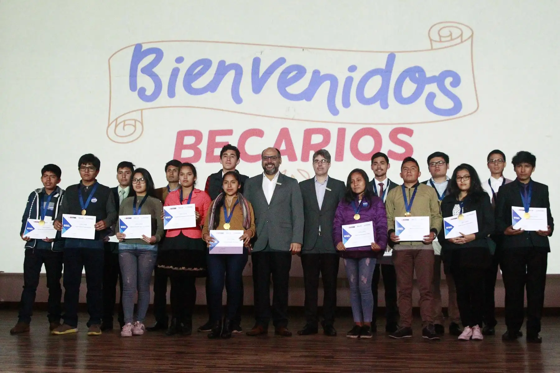Ministro de Educación, Daniel Alfaro  participa en la ceremonia de Bienvenida a más de 1800 jóvenes becarios ganadores de Beca 18 que realizarán estudios en institutos y universidades.Foto: ANDINA/Eddy Ramos