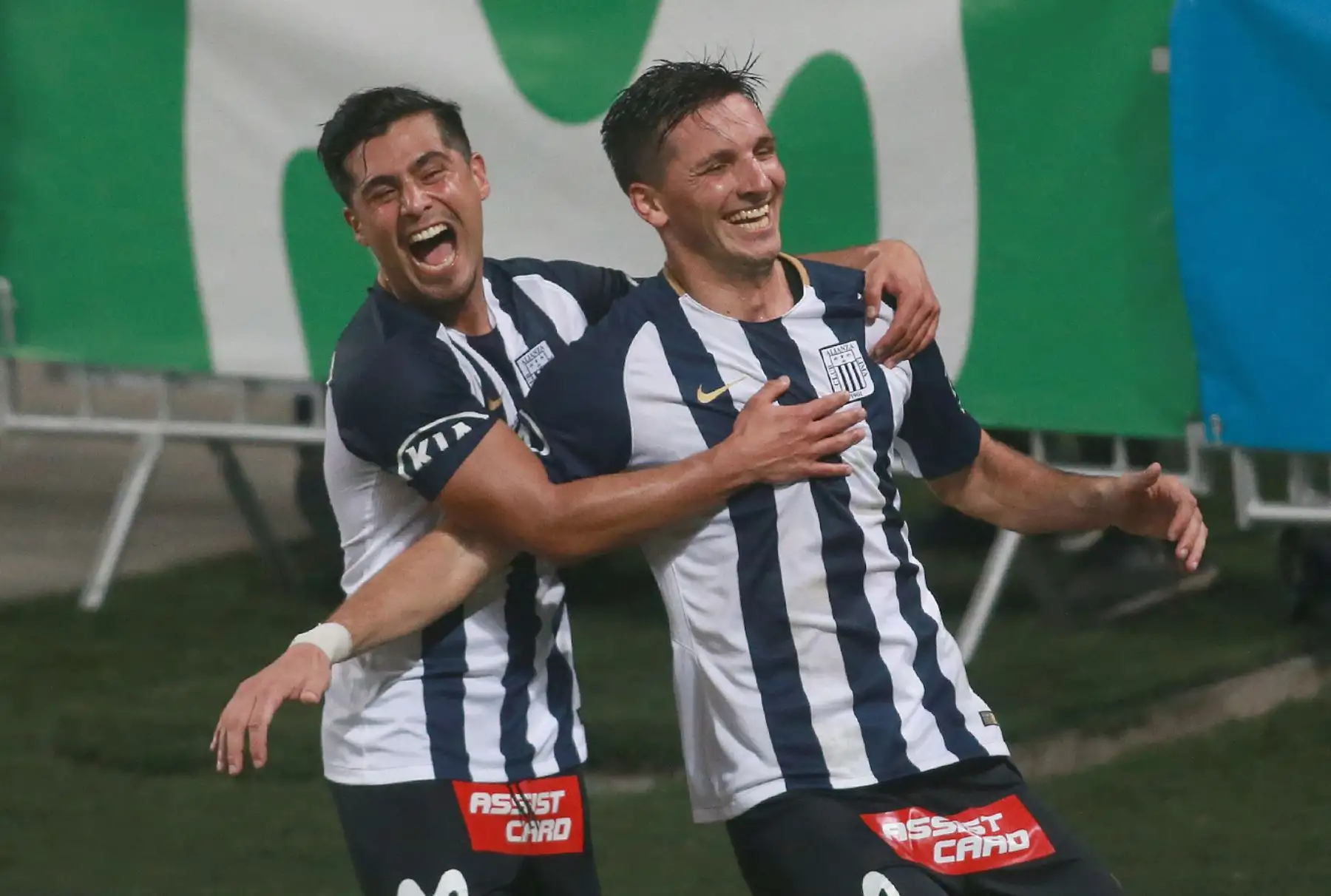 Alianza Lima vence 1-0 a Universitario en el Estadio Nacional. Foto: ANDINA/Jhony Laurente