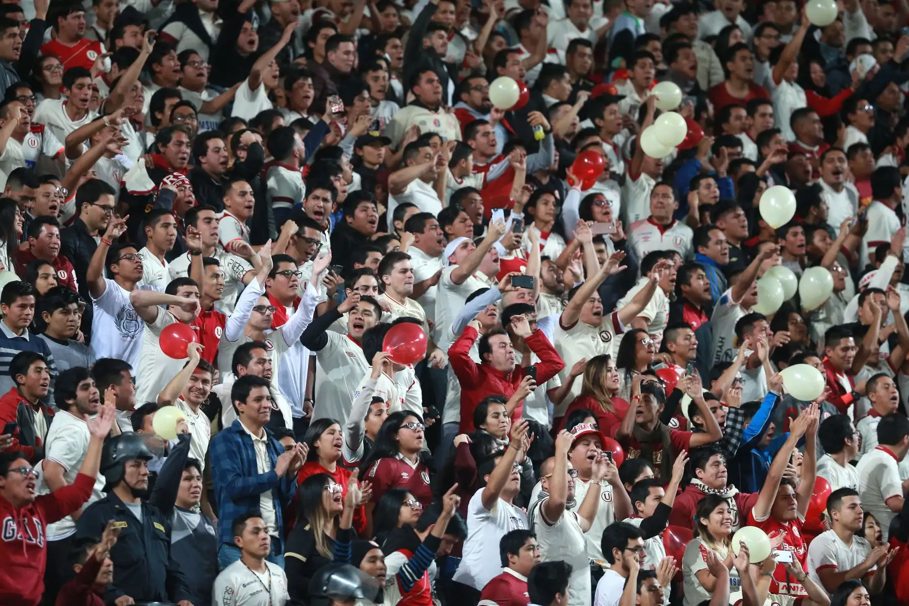 Alianza Lima y Universitario igualan 1-1 en el Estadio Nacional. Foto: ANDINA/Vidal Tarqui