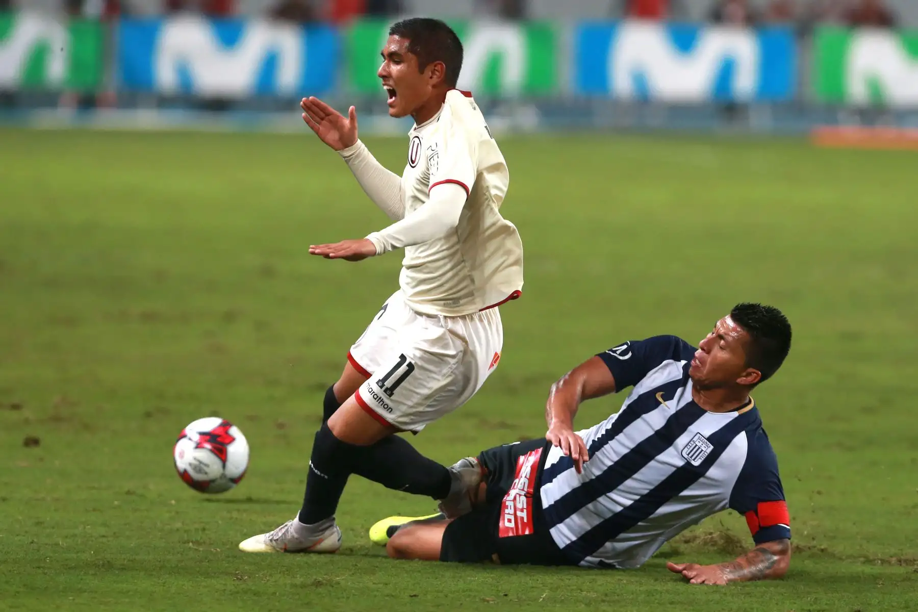 Alianza Lima y Universitario igualan 1-1 en el Estadio Nacional. Foto: ANDINA/Vidal Tarqui