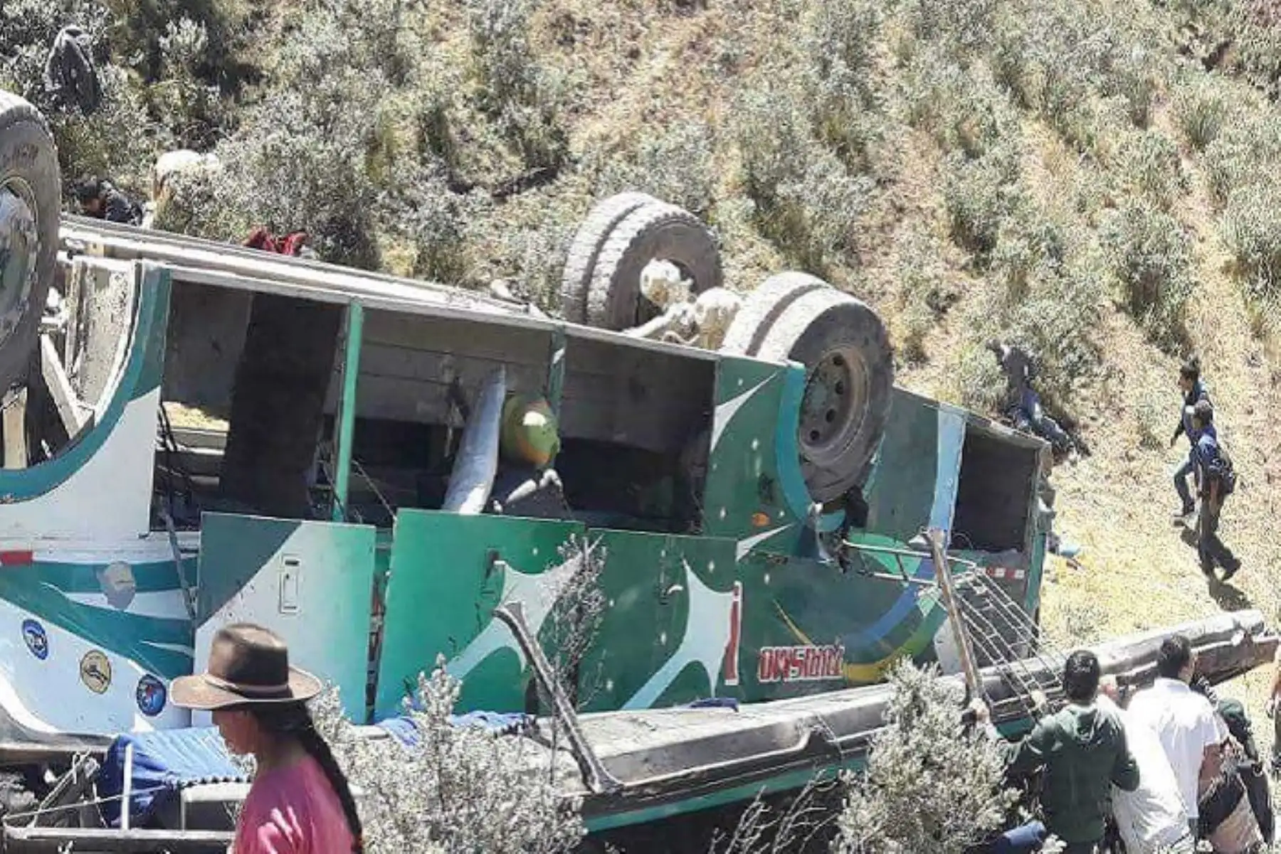 32 heridos y 10 personas murieron en un accidente de tránsito ocurrido hoy en Arenapampa, en el distrito de Huayllabamba, provincia de Sihuas, región Áncash.Foto:ANDINA