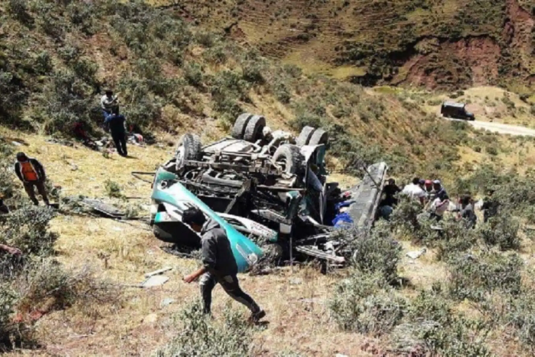 32 heridos y 10 personas murieron en un accidente de tránsito ocurrido hoy en Arenapampa, en el distrito de Huayllabamba, provincia de Sihuas, región Áncash.Foto:ANDINA