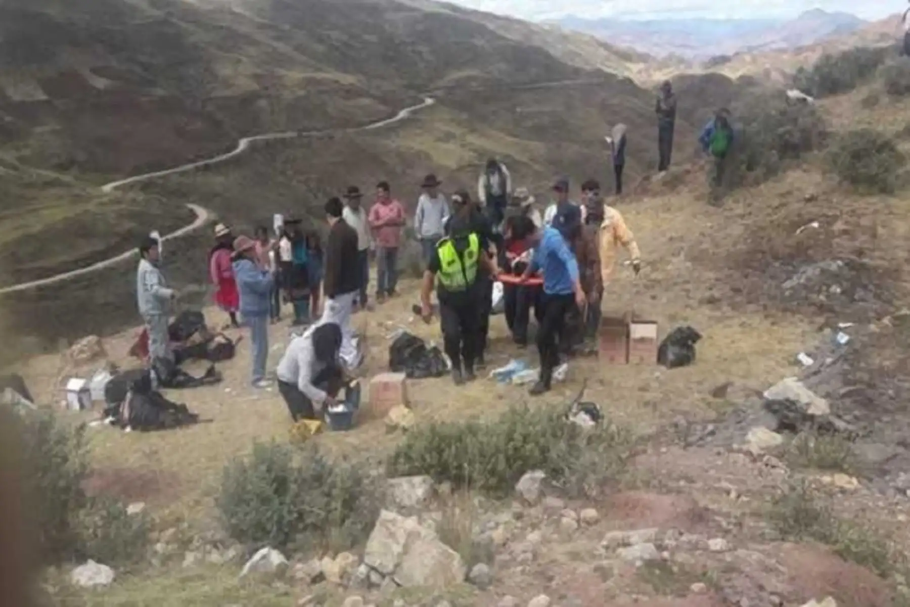 32 heridos y 10 personas murieron en un accidente de tránsito ocurrido hoy en Arenapampa, en el distrito de Huayllabamba, provincia de Sihuas, región Áncash.Foto:ANDINA