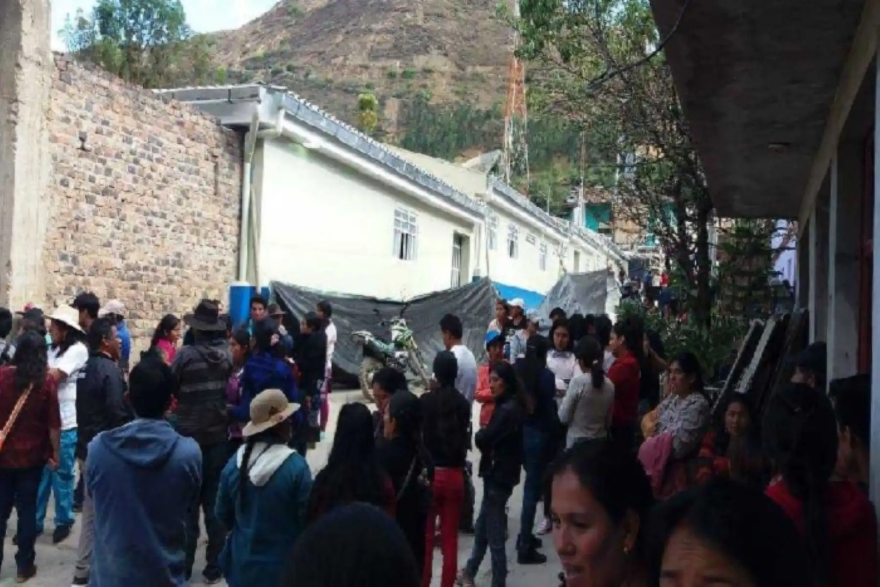 32 heridos y 10 personas murieron en un accidente de tránsito ocurrido hoy en Arenapampa, en el distrito de Huayllabamba, provincia de Sihuas, región Áncash.Foto:ANDINA