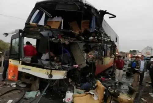 Heridos de accidente en Piura se recuperan en centro de salud de Talara
