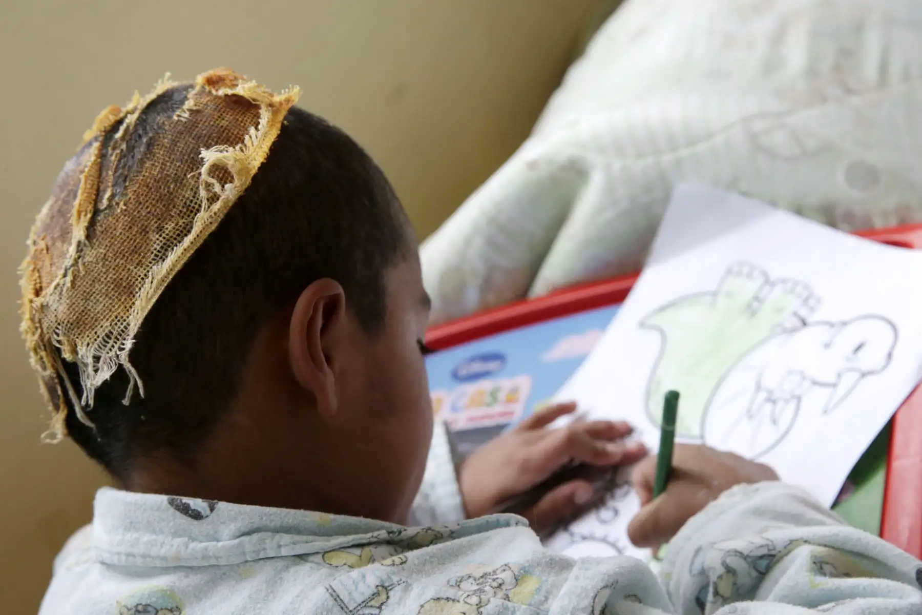 Cada día los niños internos del Hospital del Niño son atendidos con gran cariño por el personal. Foto: ANDINA/Melina Mejía