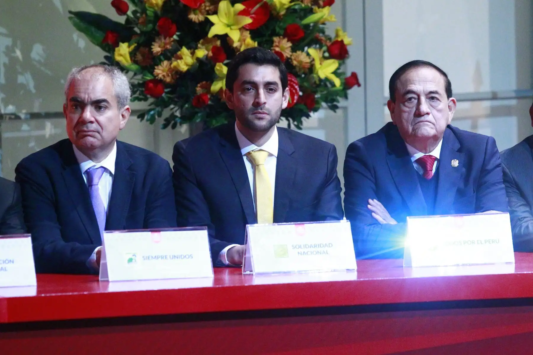 Candidatos a la alcaldía de Lima participan de  la firma del Pacto Ético Electoral 2018 que organiza el Jurado Nacional de Elecciones(JNE). Foto: ANDINA/Eddy Ramos.Foto: ANDINA/Eddy Ramos