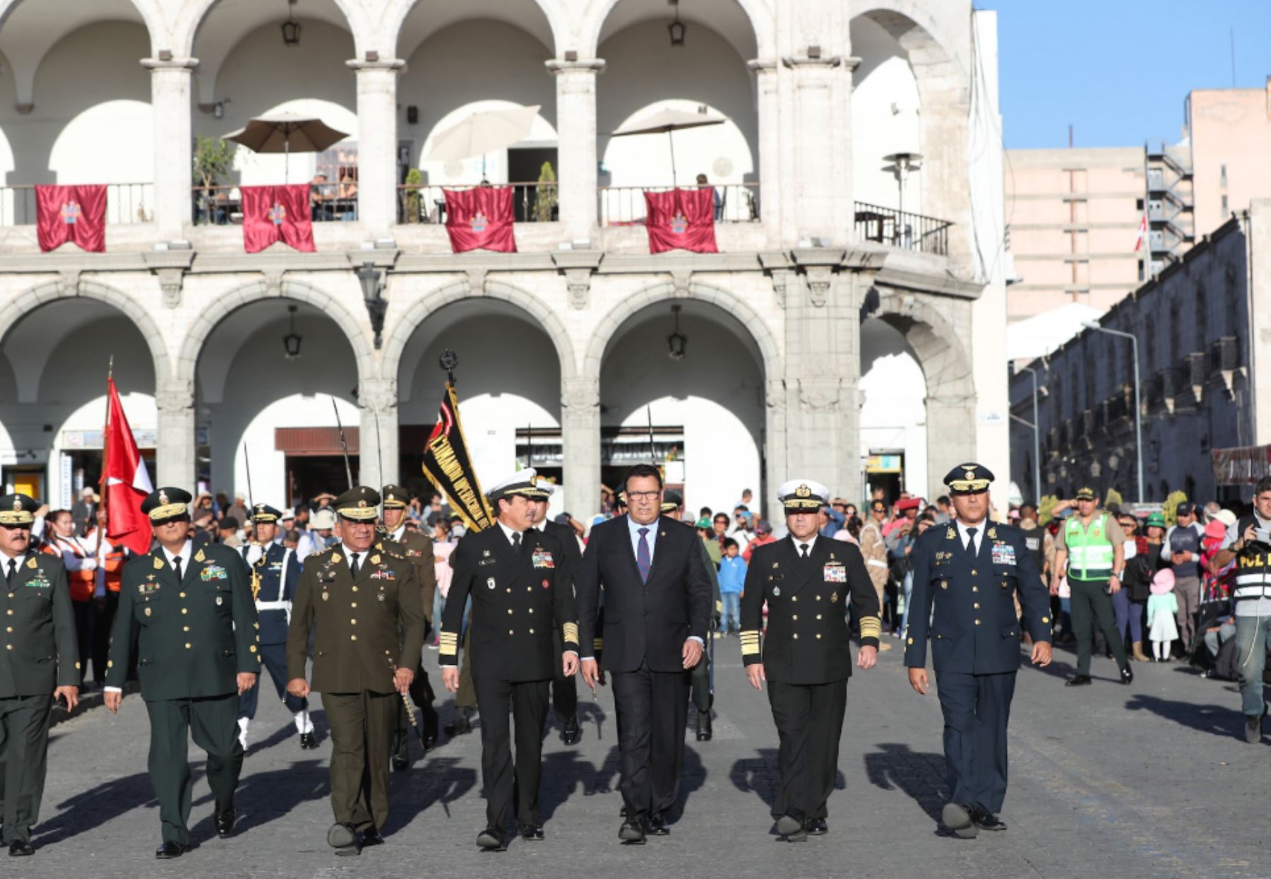 Ministro de Defensa, José Huerto, en Arequipa. Foto: Difusión.