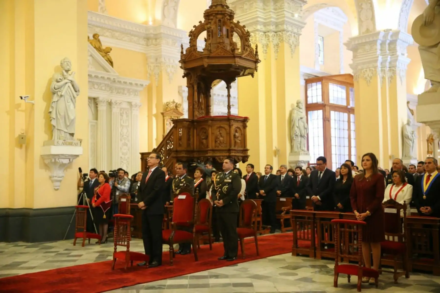 Presidente de la República, Martín Vizcarra, participó 
 en la Misa y Te Deum  por los 478 aniversario de la fundación española de Arequipa. Foto: ANDINA/Prensa Presidencia