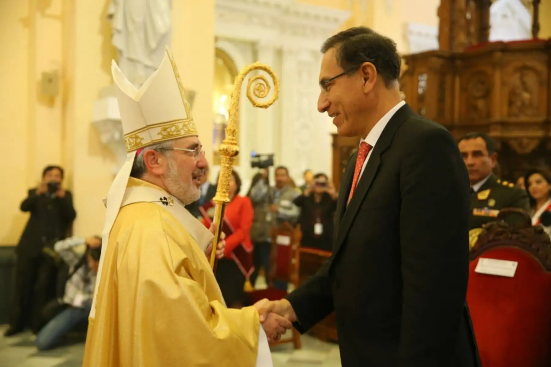 Presidente de la República, Martín Vizcarra, participó 
 en la Misa y Te Deum  por los 478 aniversario de la fundación española de Arequipa. Foto: ANDINA/Prensa Presidencia