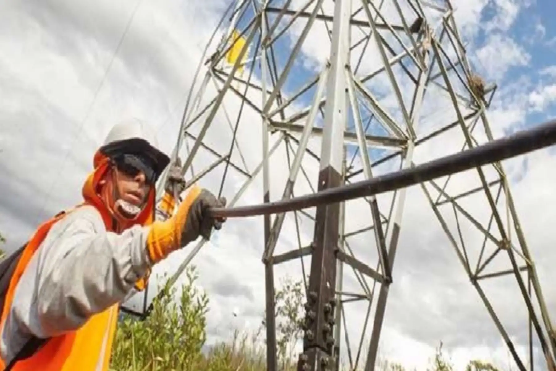 Seis proyectos regionales de Internet de alta velocidad beneficiarán a más de 1 millón 100,000 peruanos. ANDINA/Difusión