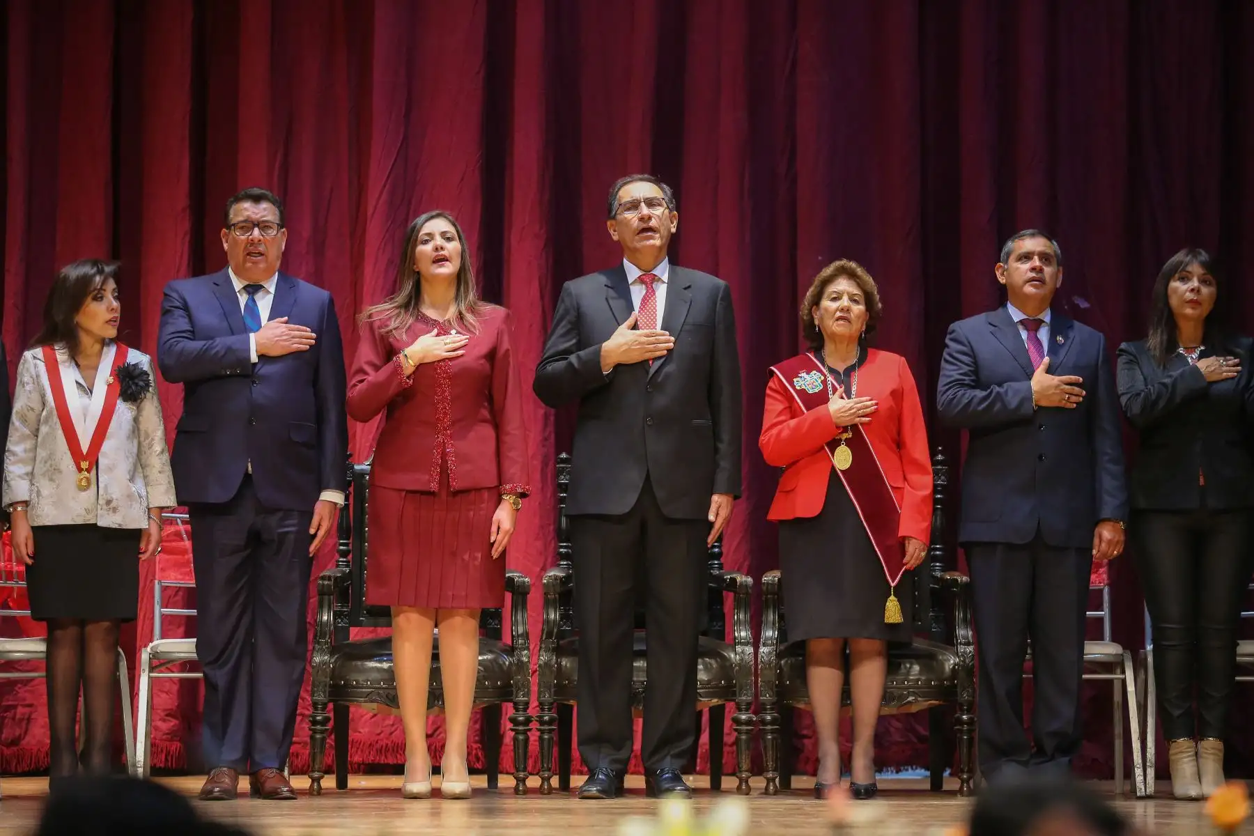 Presidente de la República, Martin Vizcarra, participó en sesión solemne por los 478 aniversario de Arequipa. Foto: ANDINA/Prensa Presidencia