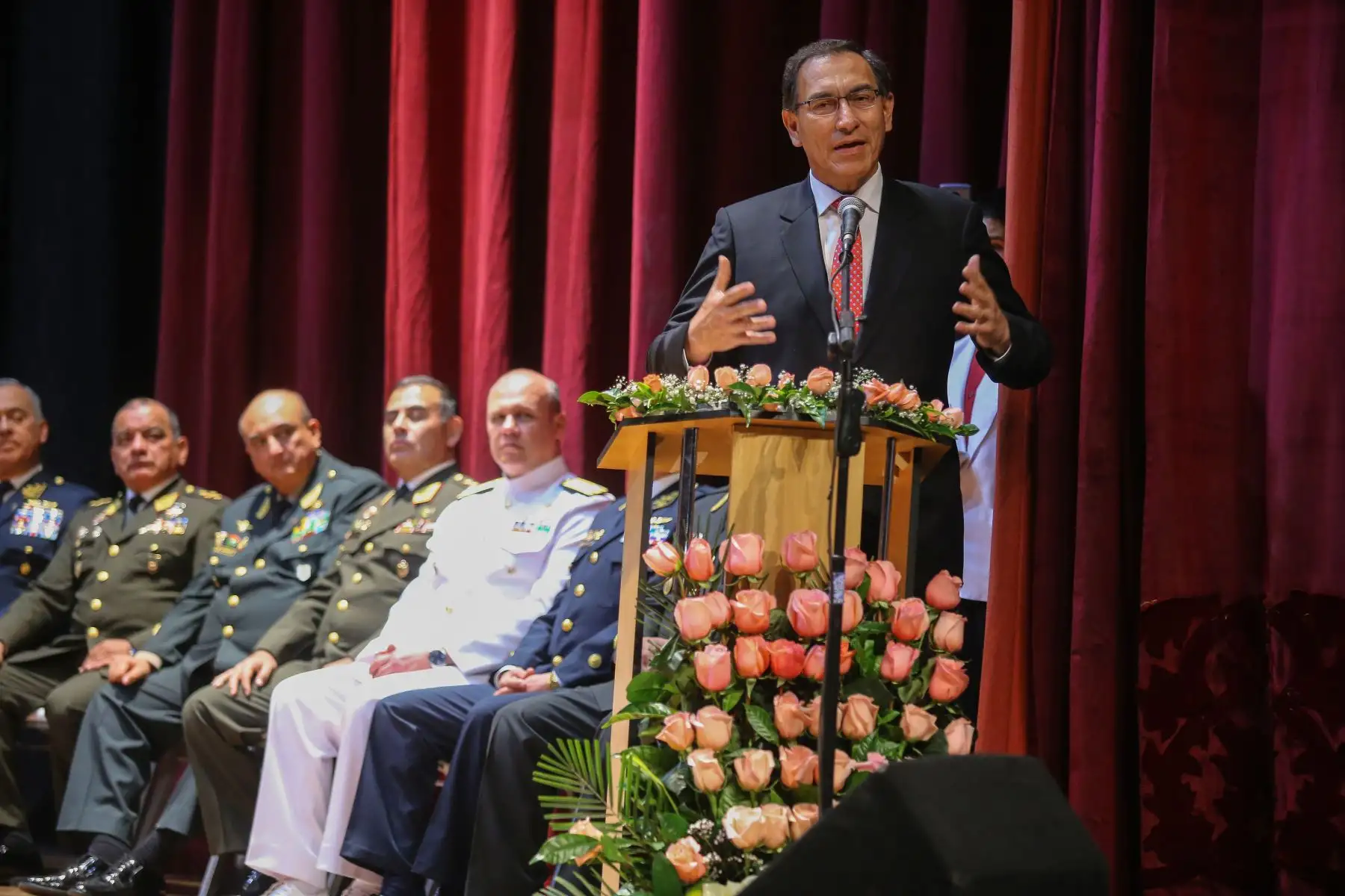 Presidente de la República, Martin Vizcarra, participó en sesión solemne por los 478 aniversario de Arequipa. Foto: ANDINA/Prensa Presidencia