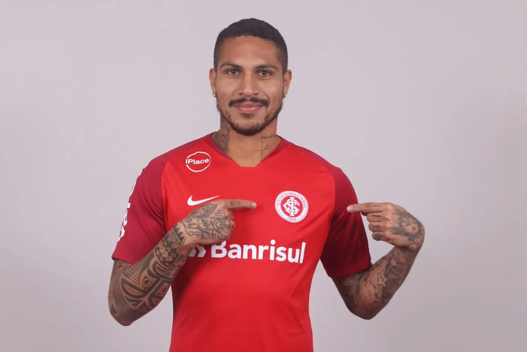 Paolo Guerrero en Internacional: así fue su primer contacto con la hinchada de Porto Alegre. Foto: ANDINA/Sport Club Internacional Paolo Guerrero en Internacional: así fue su primer contacto con la hinchada de Porto Alegre. Foto: ANDINA/Sport Club Internacional