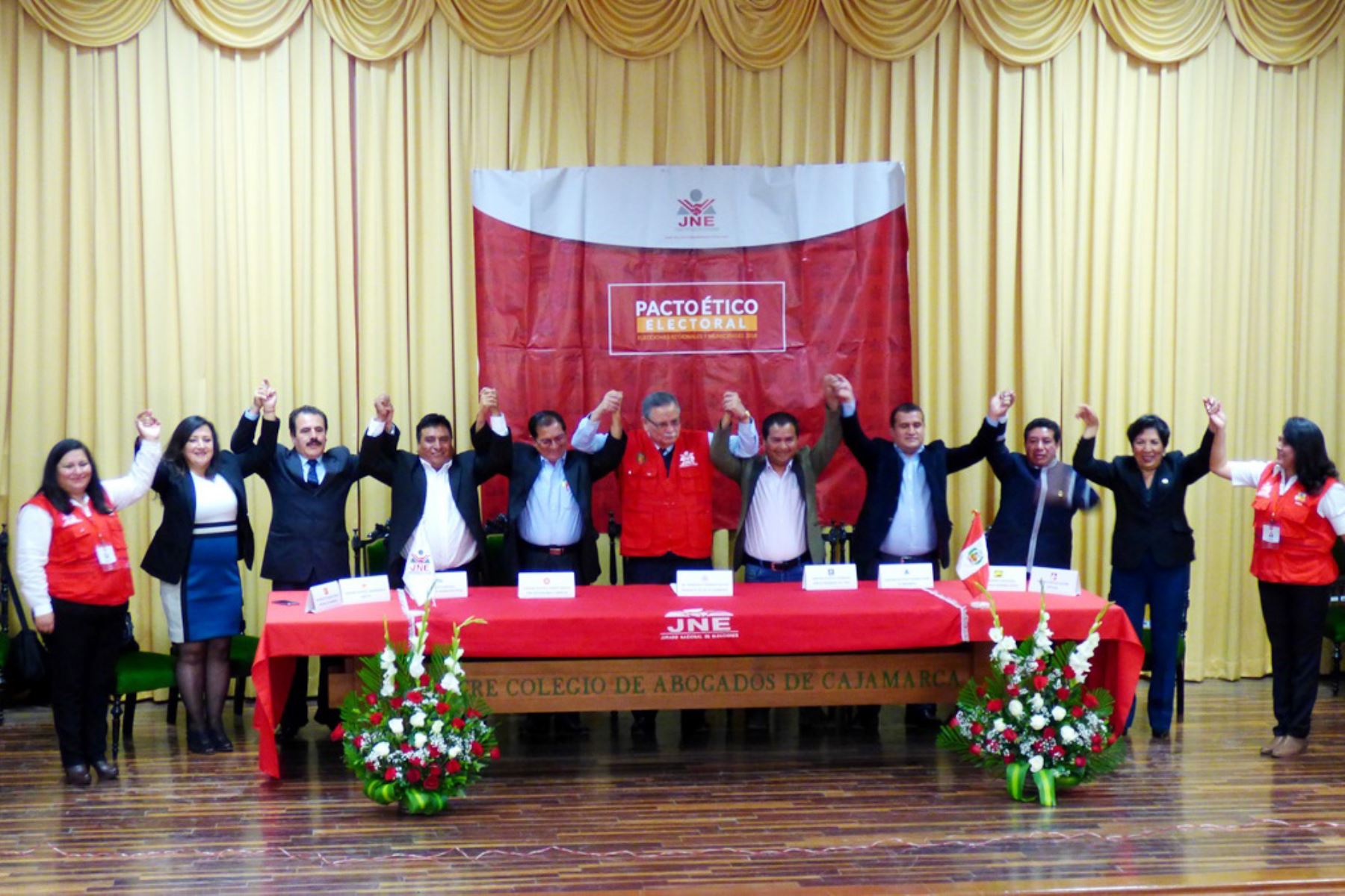Candidatos a Gobierno Regional de Cajamarca firman pacto ético