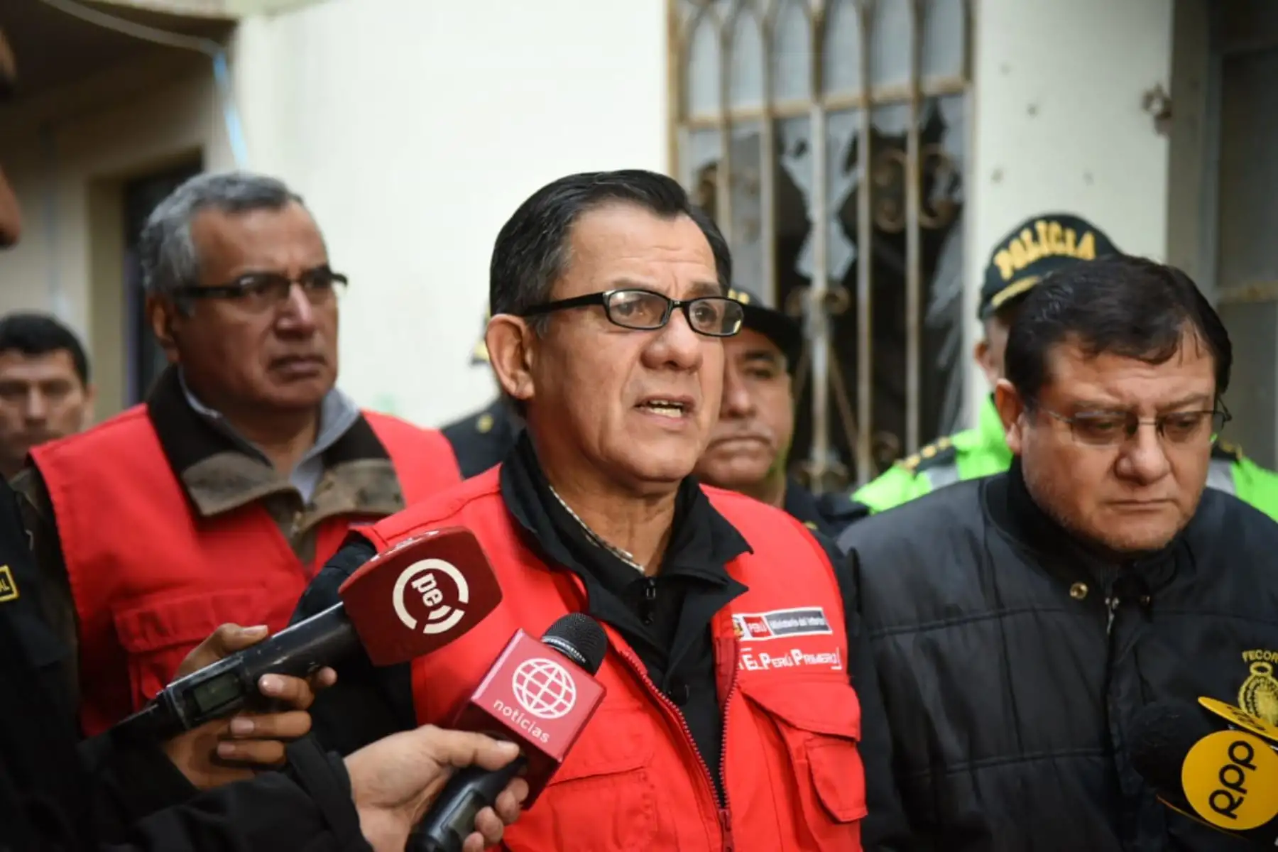 El ministro del Interior, Mauro Medina Guimaraes, señaló que “la organización criminal operaba desde el 2005. Se encargaban de traer cocaína, PBC y marihuana desde el Vraem a través de Pisco. Los Intocables de Ica administraba el 95% de la microcomercialización de droga en esta región. La investigación contra ellos duró alrededor de 15 meses". Foto: ANDINA/Mininter.