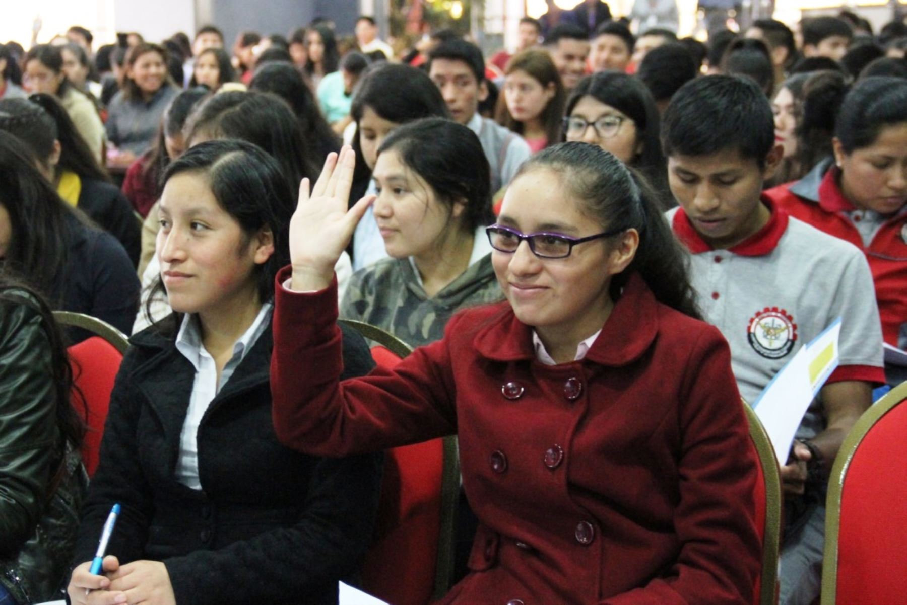 Pronabec amplió plazo para que universitarios postulen a 2,000 becas. Foto: ANDINA/Difusión.