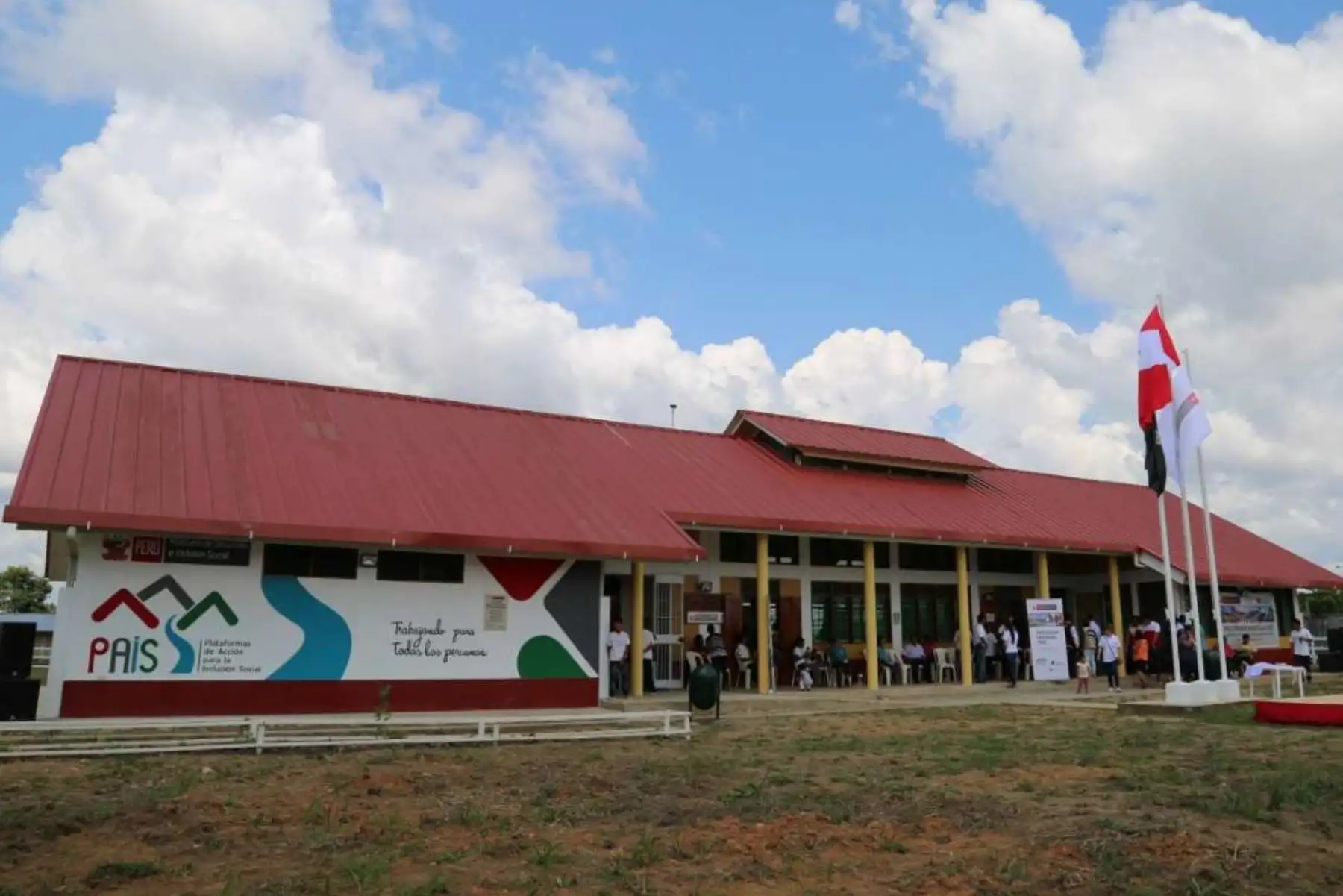 El Programa Nacional PAIS, del Ministerio de Desarrollo e Inclusión Social (Midis), presentó cinco proyectos para la construcción de igual número de Tambos, cuya inversión supera los 6 millones de soles y beneficiará a más de 13,000 peruanos que viven en las zonas más alejadas y de difícil acceso en Cajamarca y Loreto.