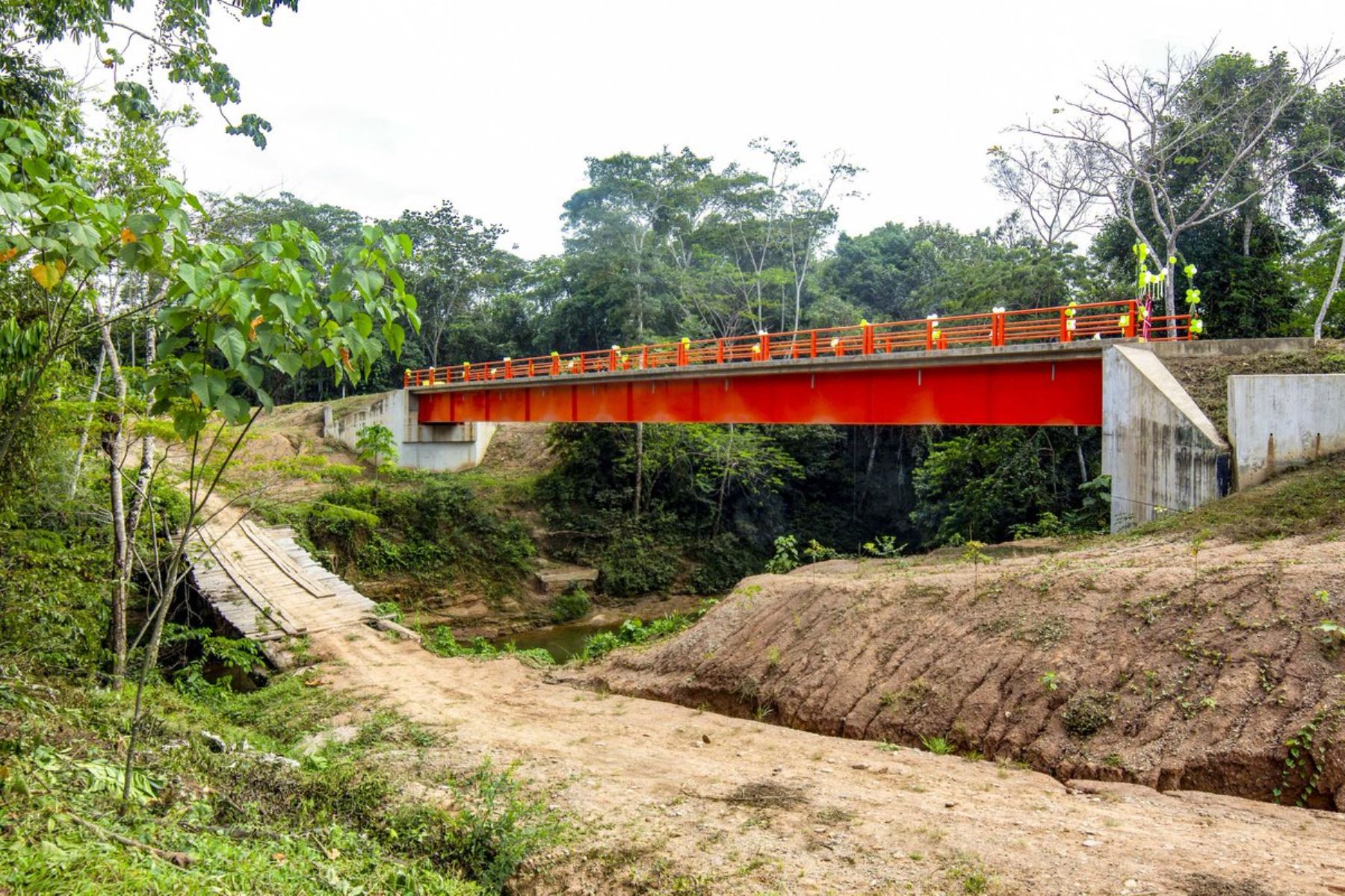 Inauguran puente en Ucayali que soporta más de 20 toneladas