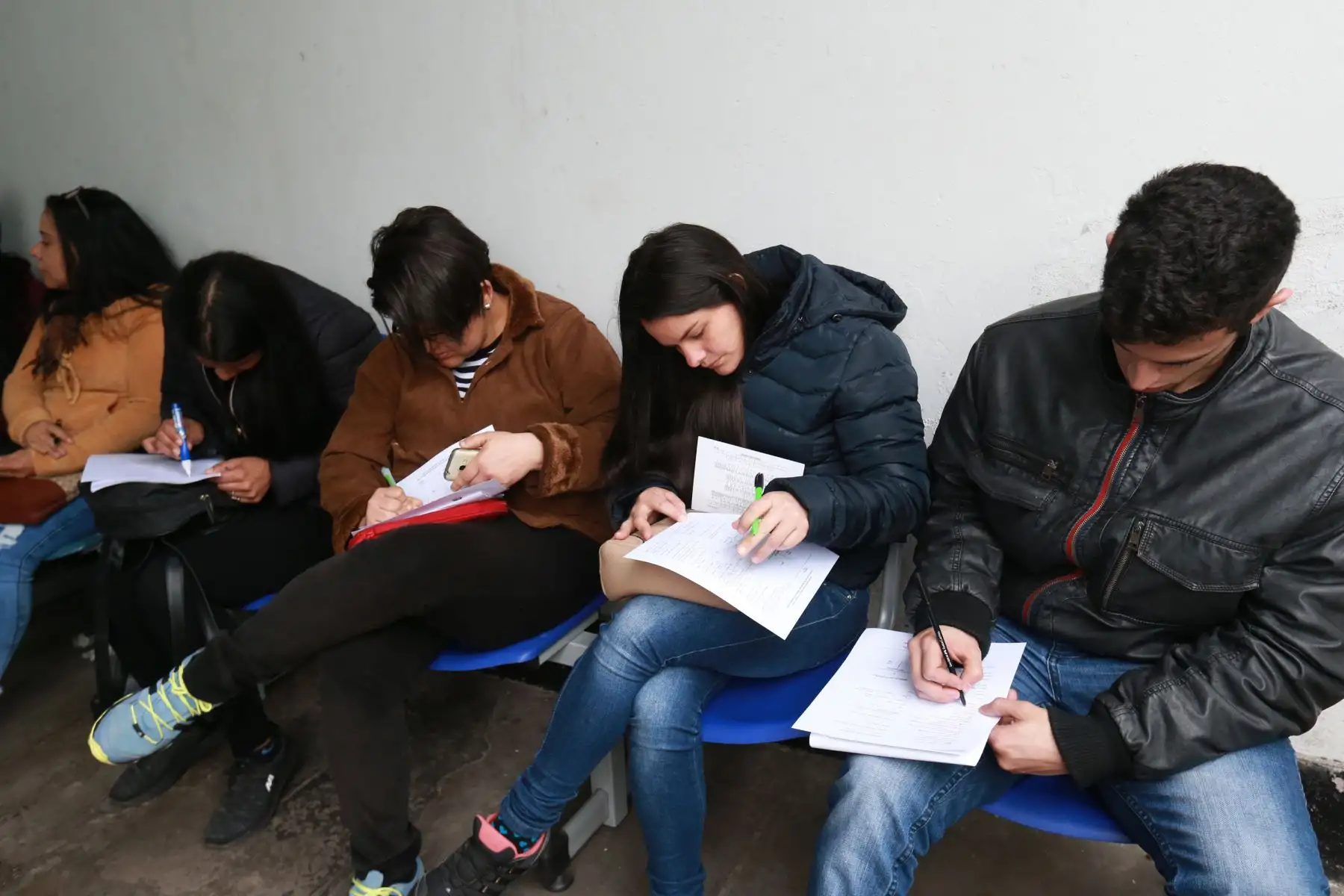 En las oficinas del Interpol fueron atendidos venezolanos, en Surco, para que se les dé el acceso a poder tramitar los antecedentes .Foto: ANDINA/Norman Córdova